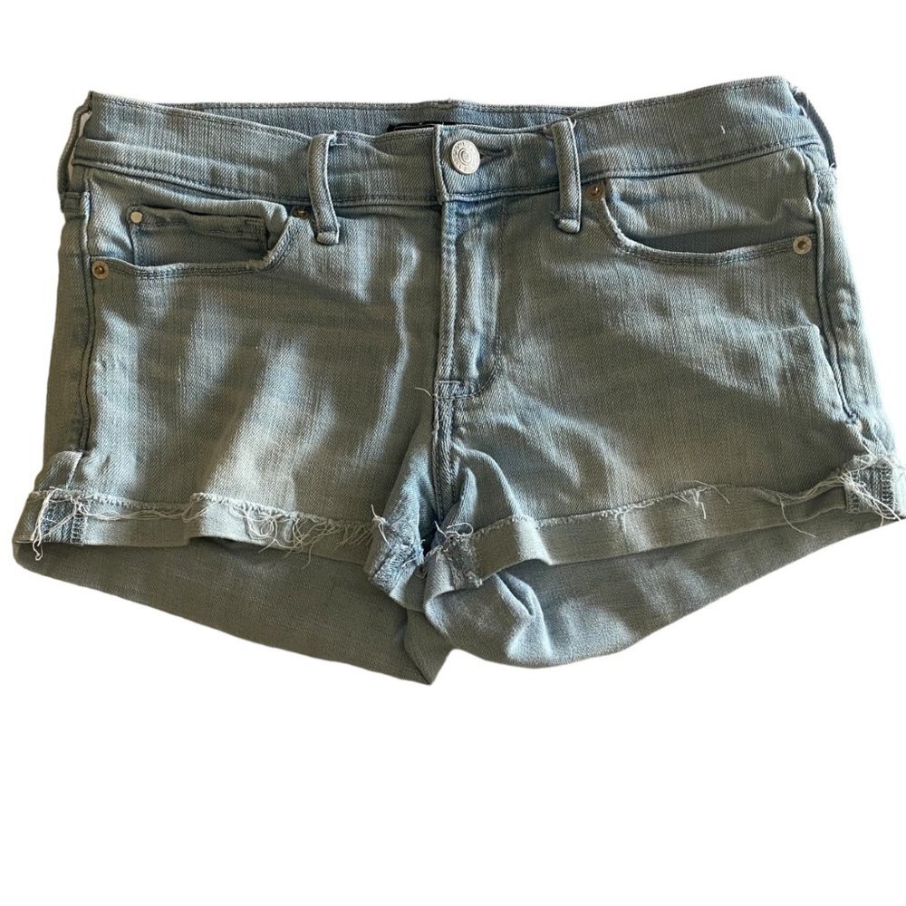 Abercrombie & Fitch Women Size 26/2 Raw Cuffed Hem Denim Jean Shorts
